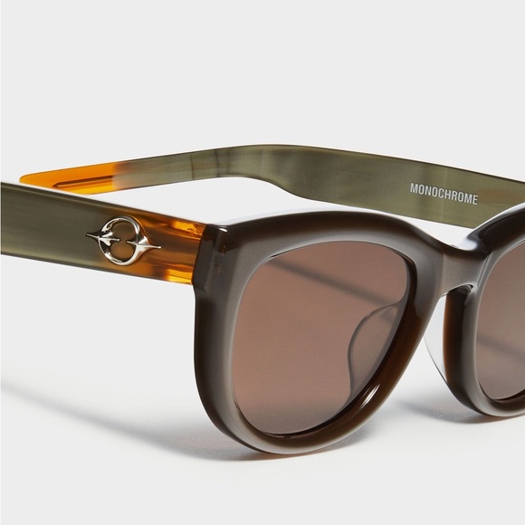 Gentle Monster Monochrome BRC7 Sunglasses Unisex - Picture 3 of 4